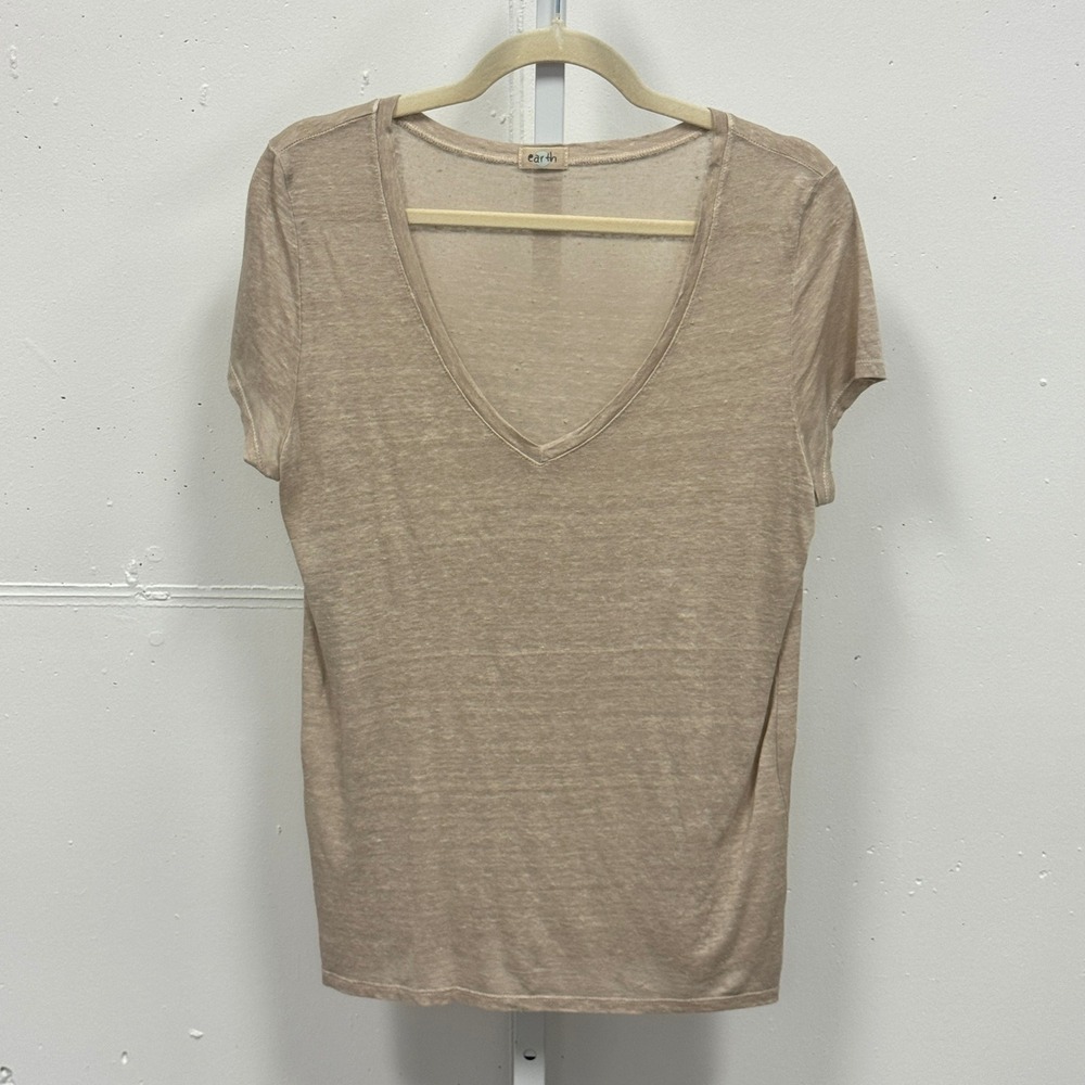 Earth Tan Beige V-Neck Short Sleeve T-Shirt Relaxed Fit Slub Knit Tee Minimalist
